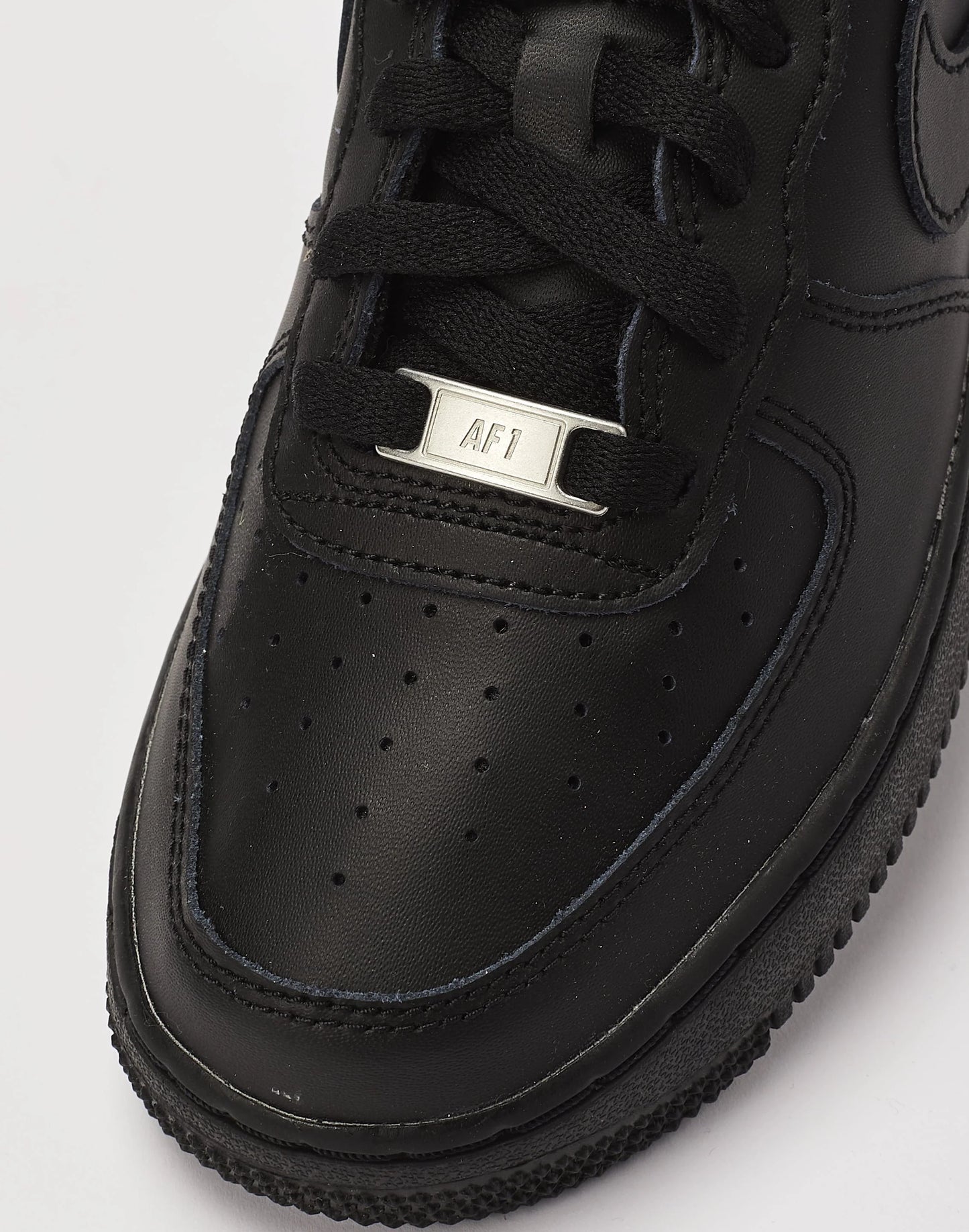 “Black” Nike Air Force One ‘07